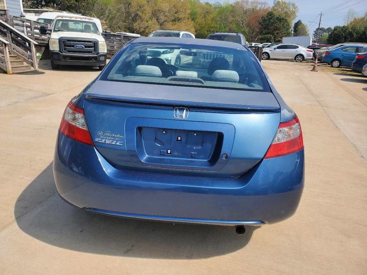 Honda Civic LX coupe 2011