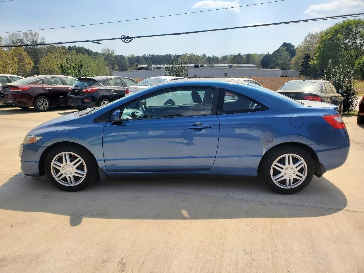 Honda Civic LX coupe 2011