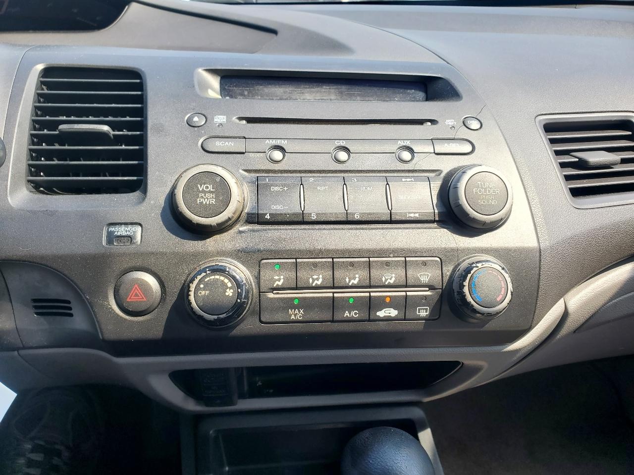 Honda Civic LX coupe 2011