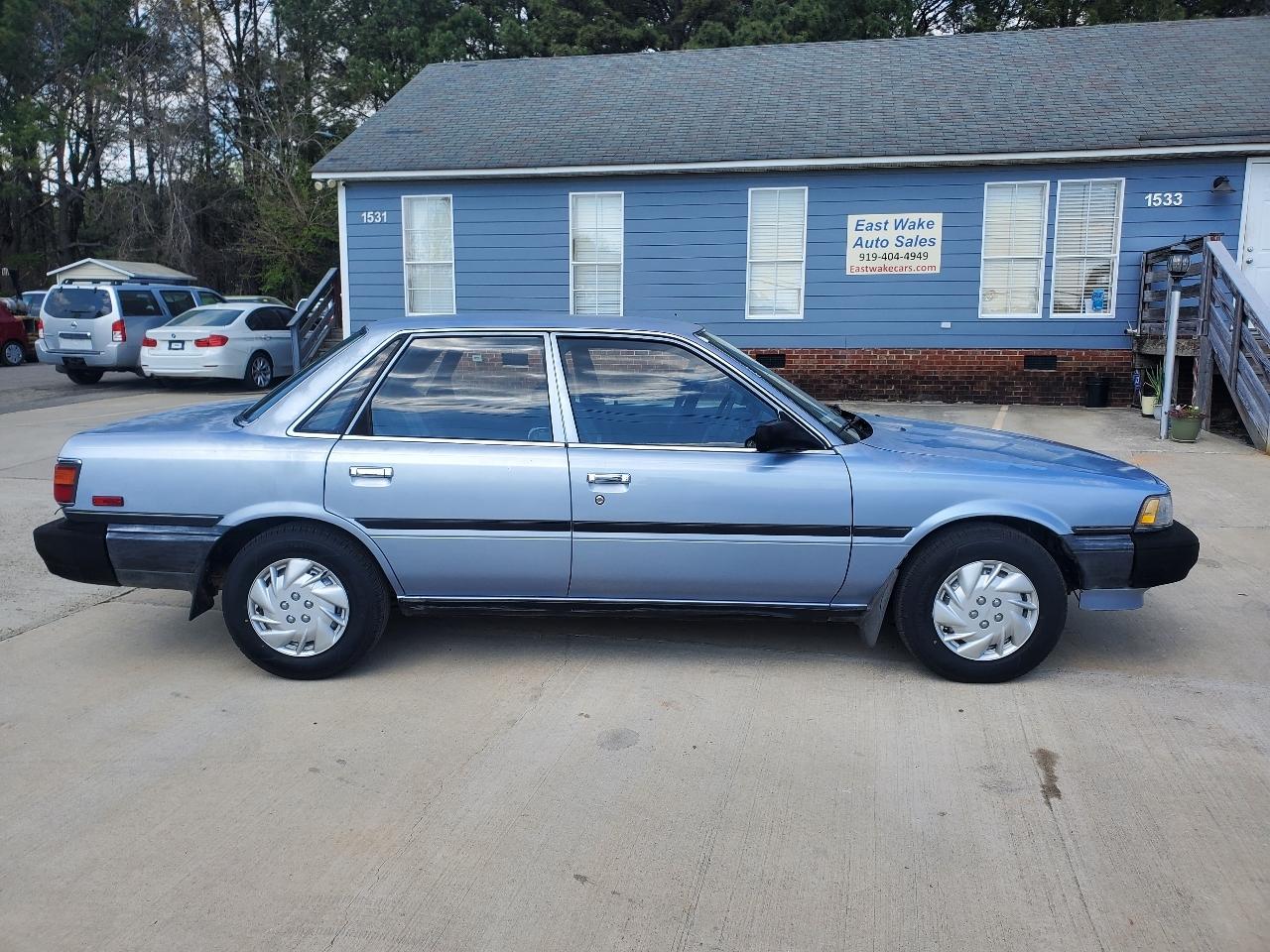 Toyota Camry 4dr Sedan Auto 1988