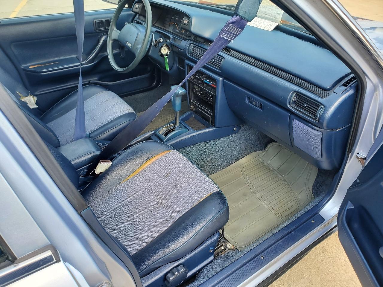 Toyota Camry 4dr Sedan Auto 1988