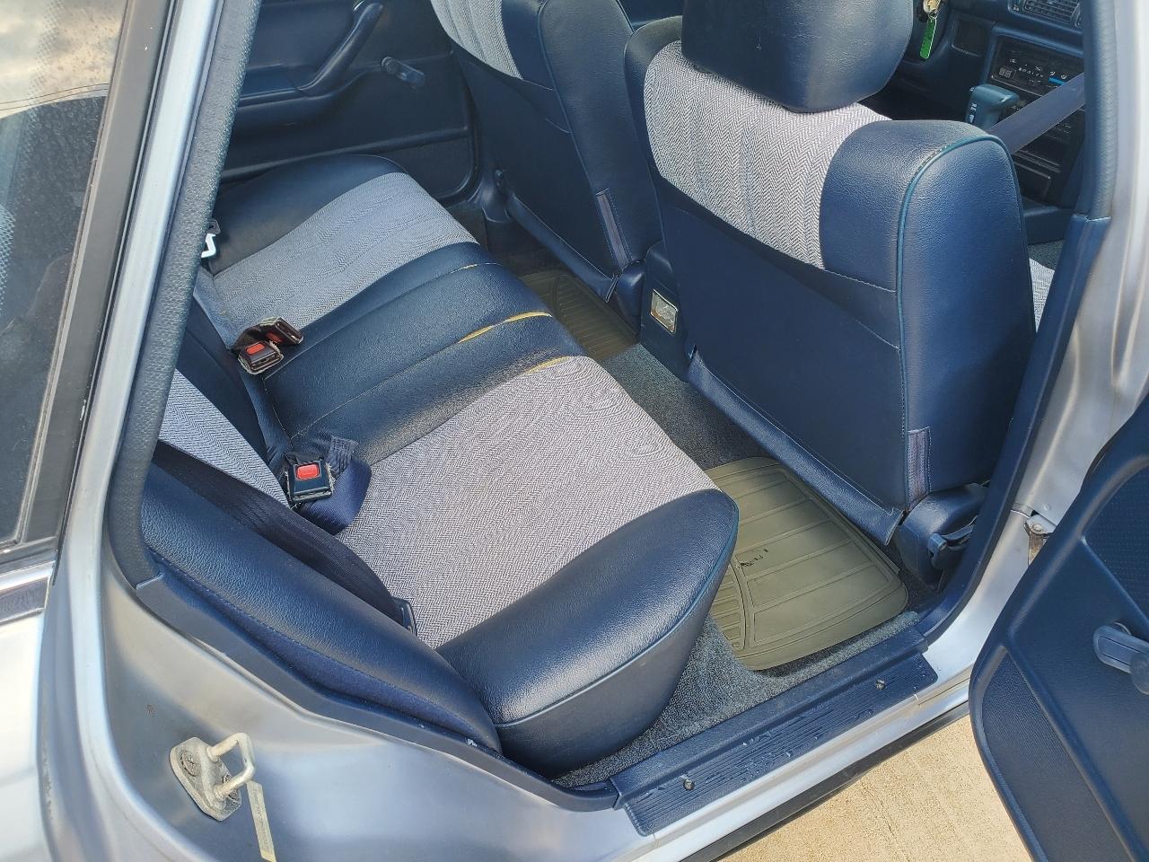 Toyota Camry 4dr Sedan Auto 1988