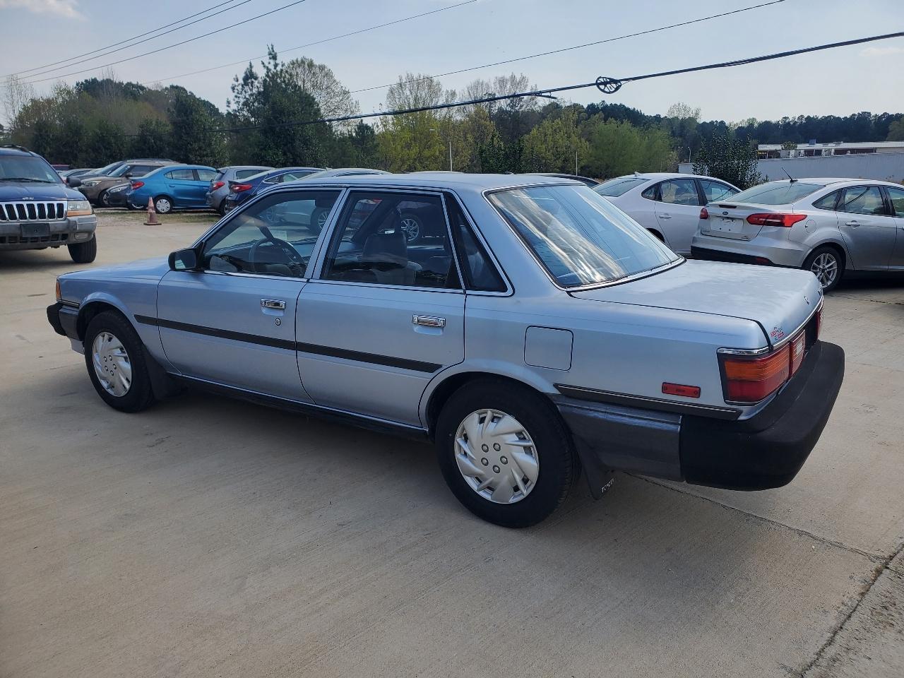 Toyota Camry 4dr Sedan Auto 1988