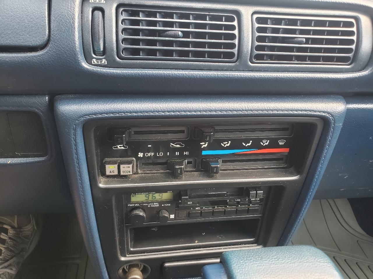 Toyota Camry 4dr Sedan Auto 1988