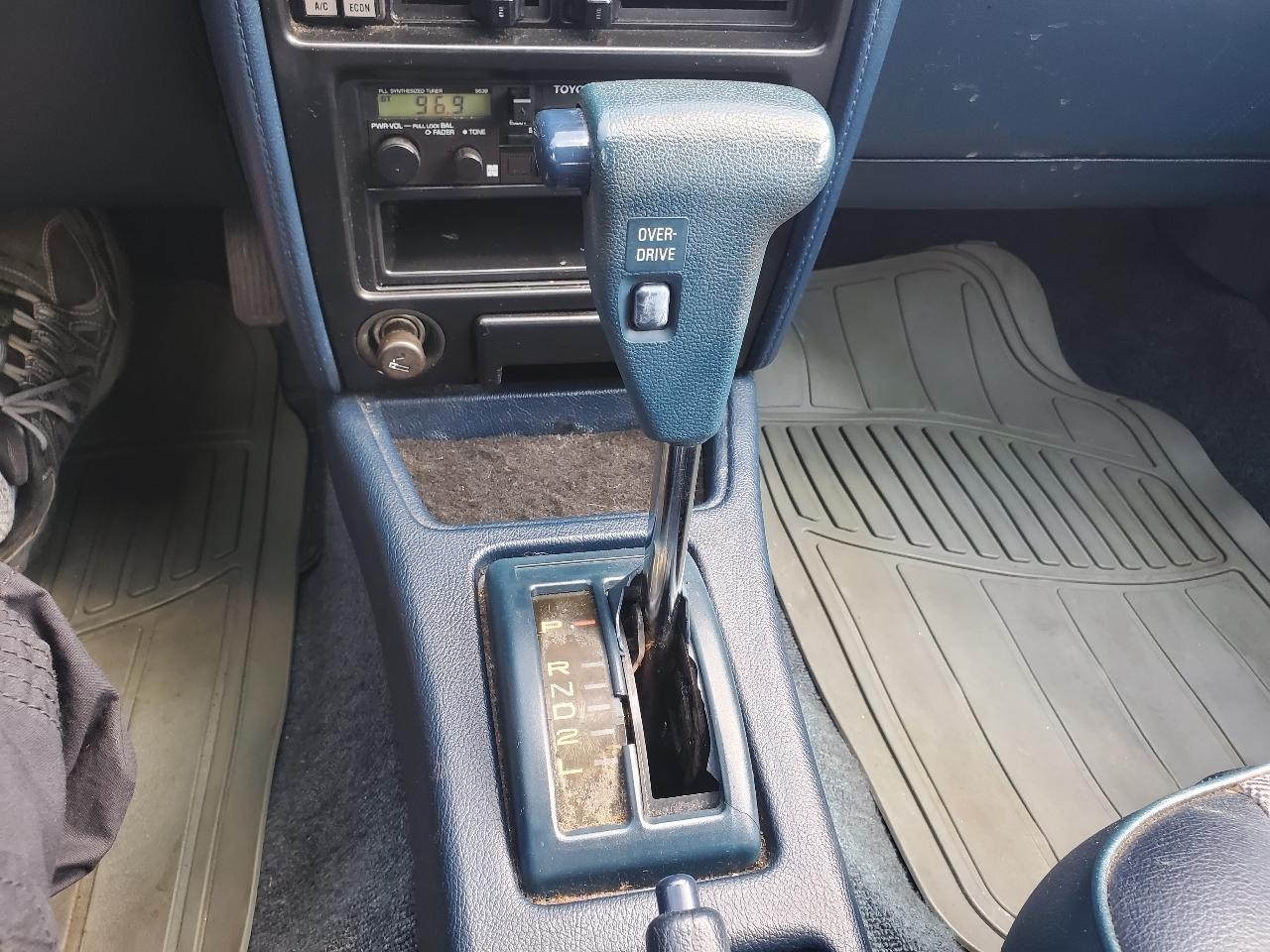 Toyota Camry 4dr Sedan Auto 1988