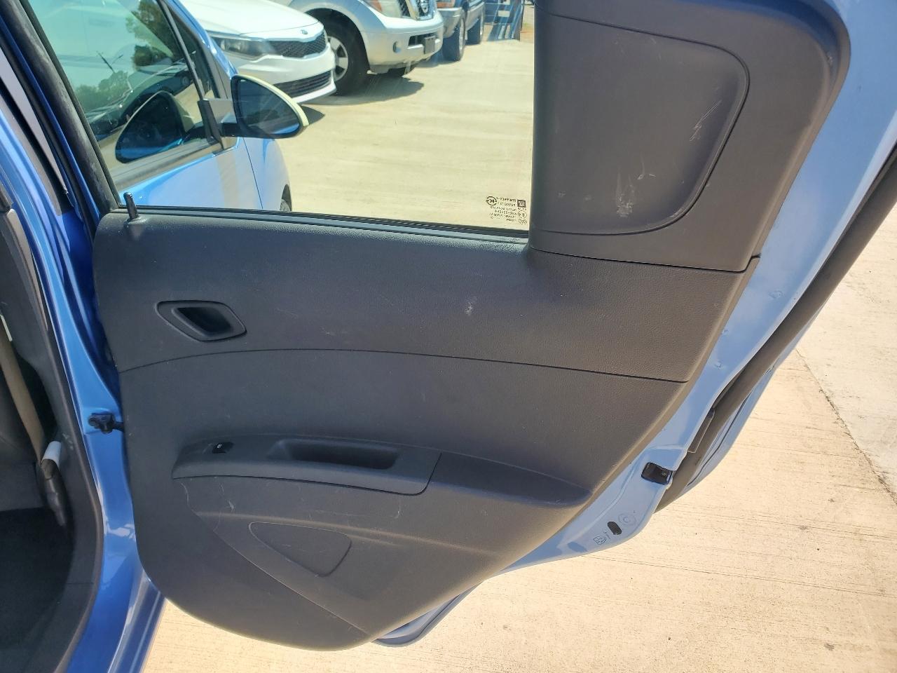 Chevrolet Spark LS Manual 2013