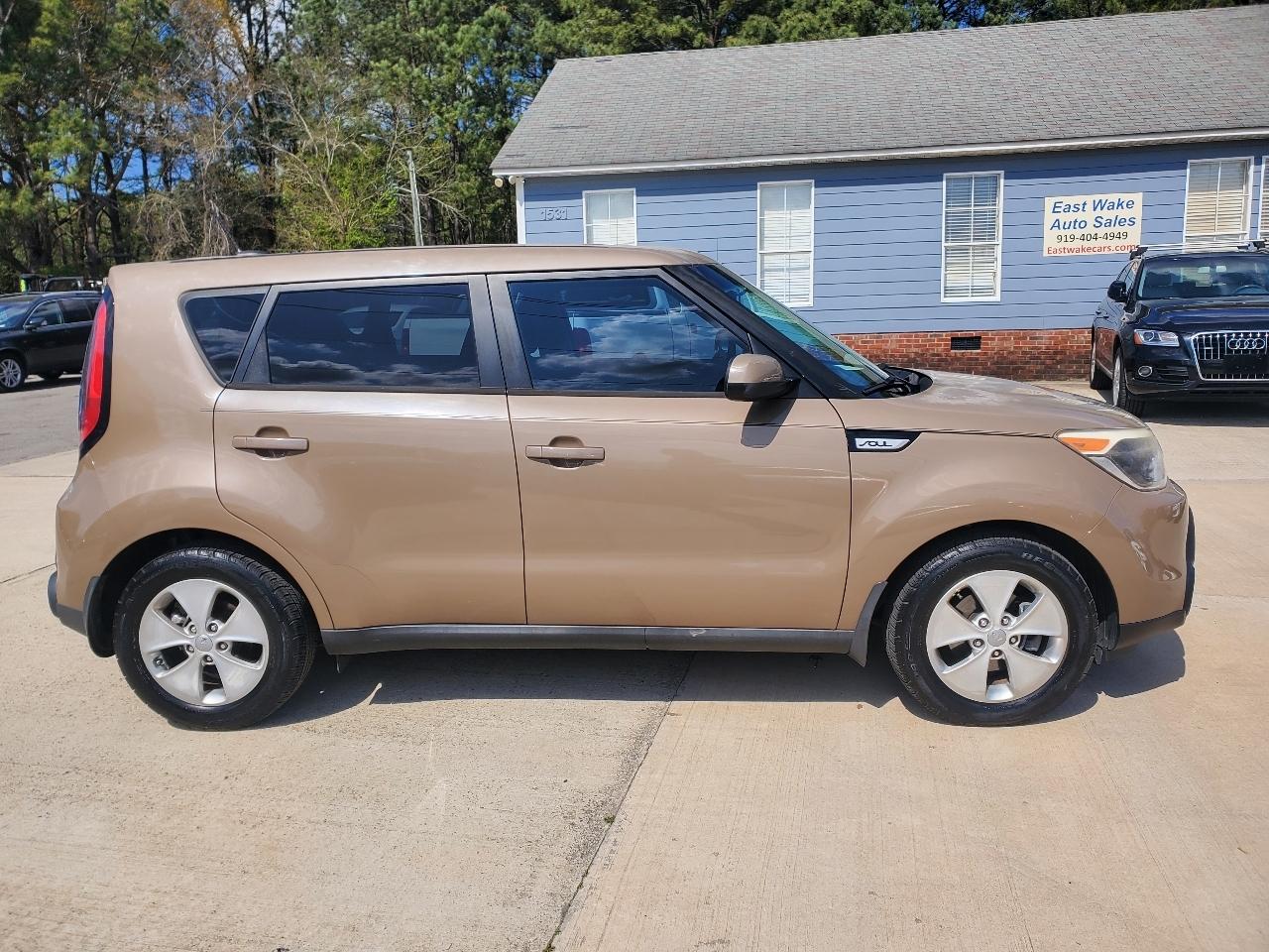 Kia Soul LX 4D Wagon at 2016
