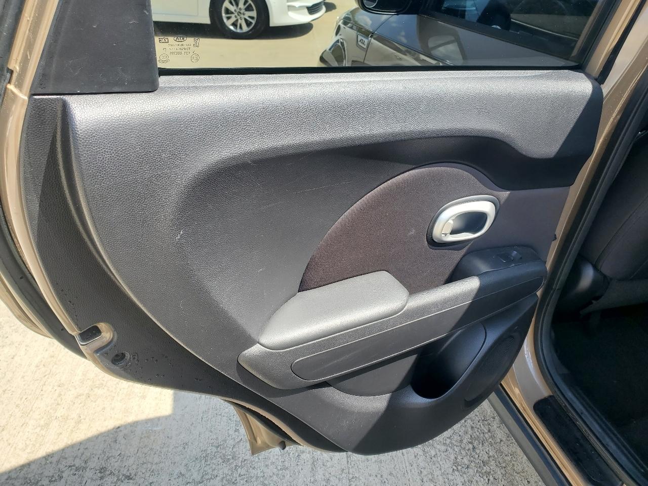 Kia Soul LX 4D Wagon at 2016