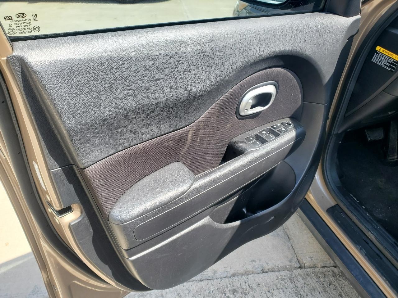 Kia Soul LX 4D Wagon at 2016