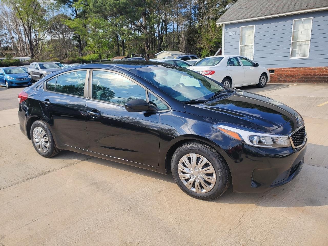 Kia Forte LX 4D Sedan 2017