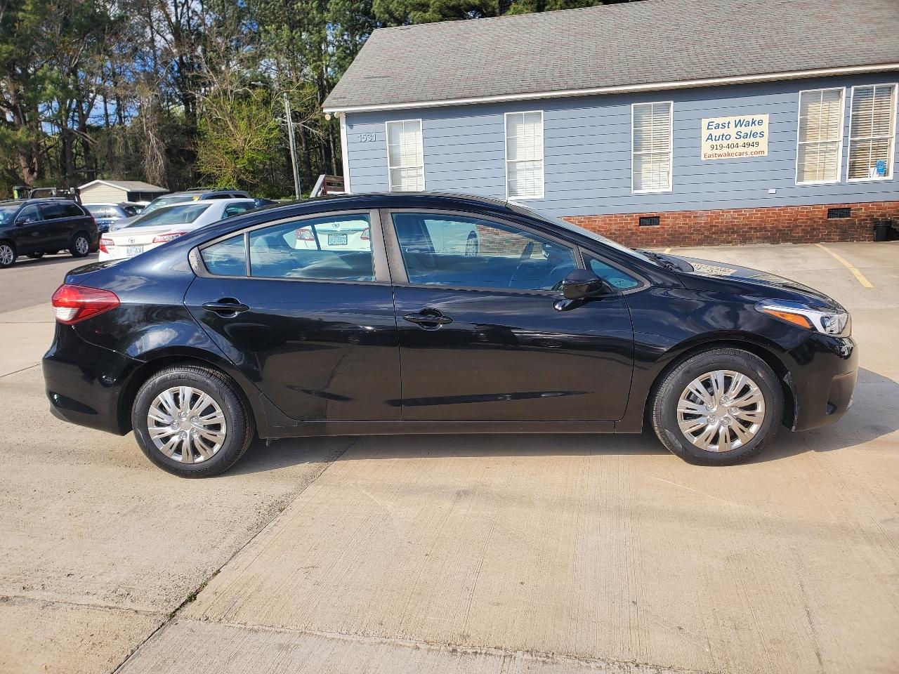 Kia Forte LX 4D Sedan 2017