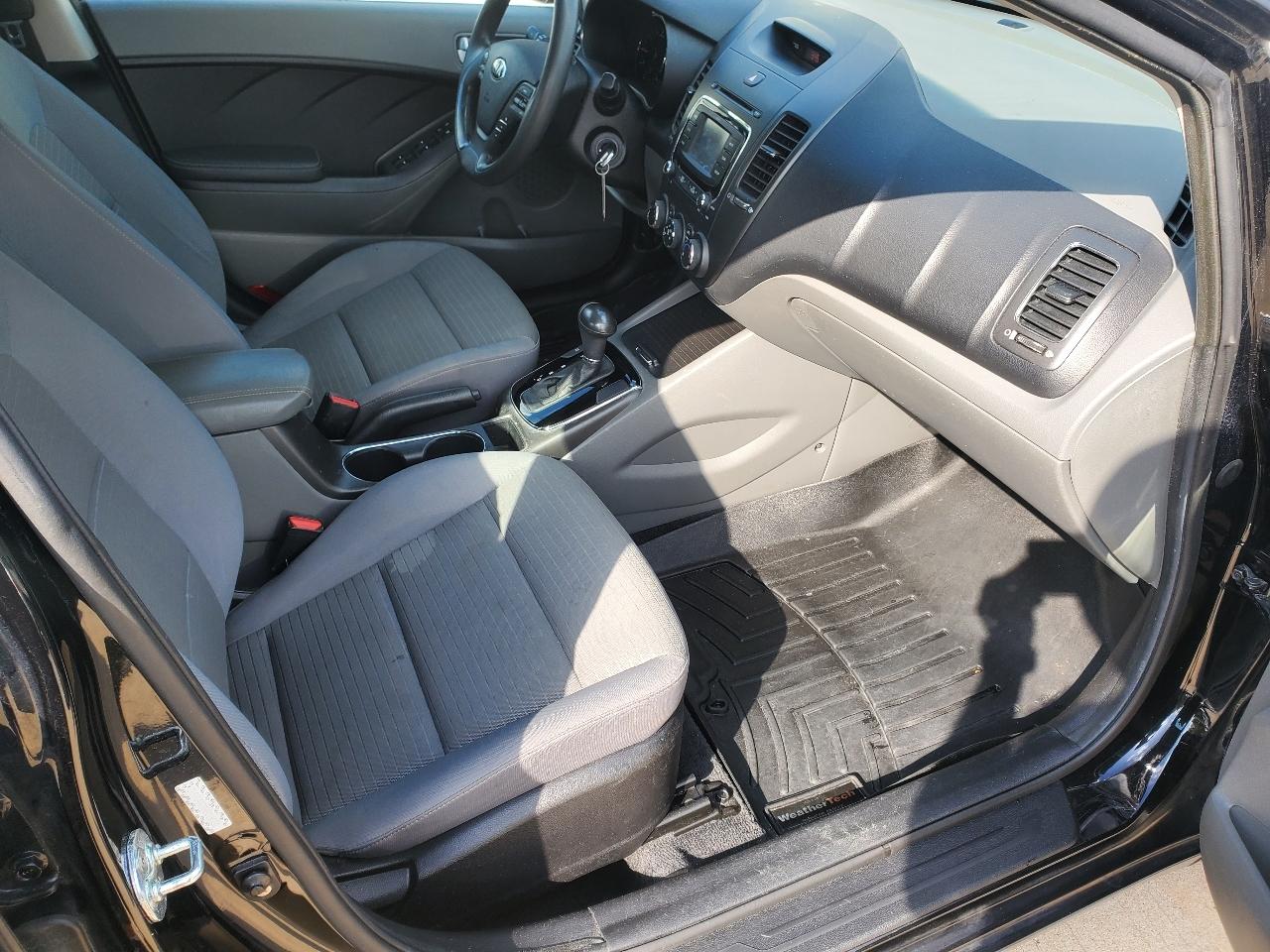 Kia Forte LX 4D Sedan 2017