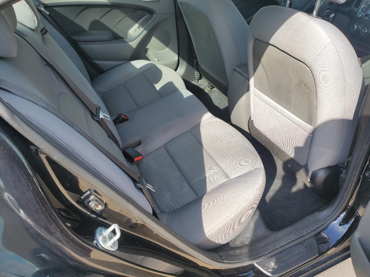 Kia Forte LX 4D Sedan 2017