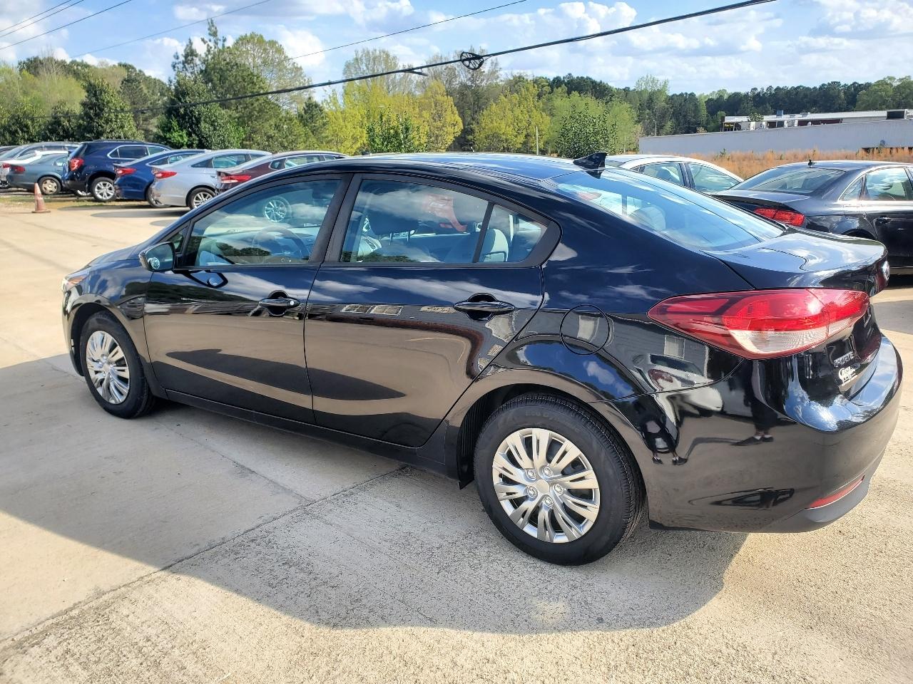 Kia Forte LX 4D Sedan 2017
