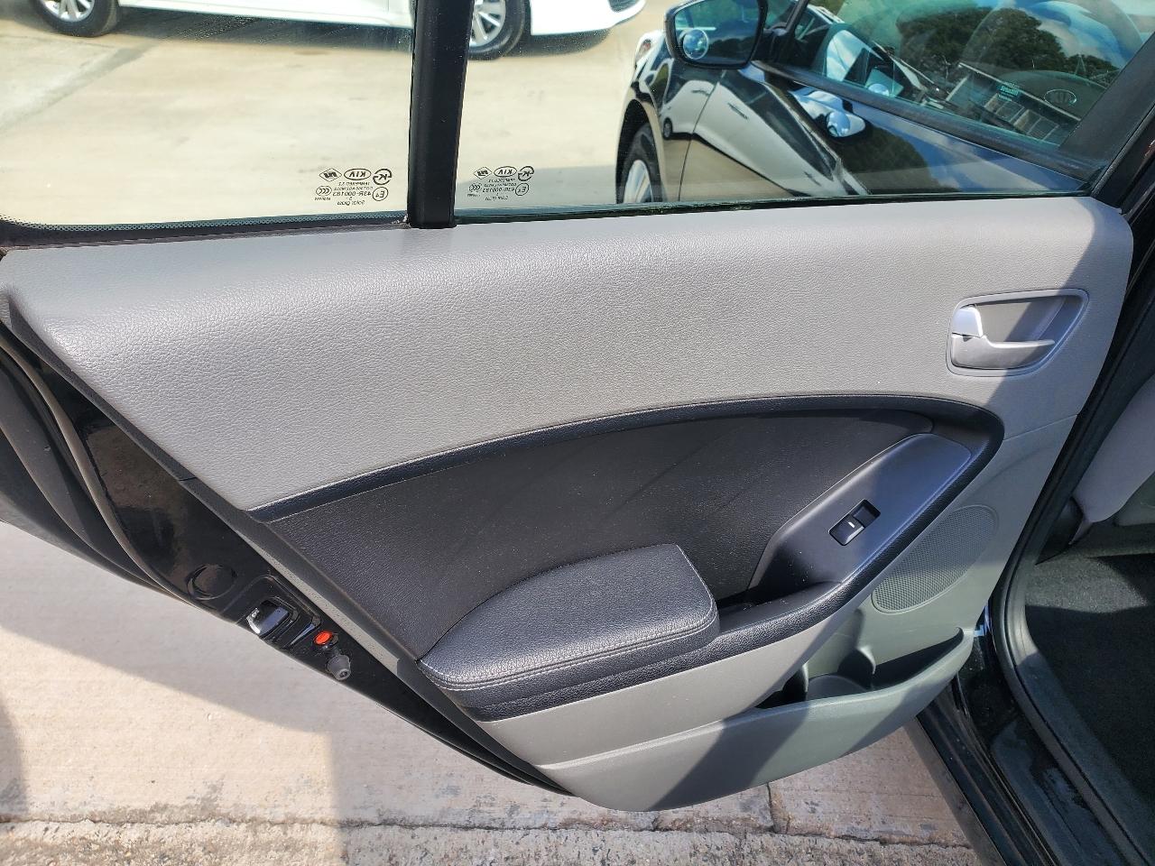 Kia Forte LX 4D Sedan 2017