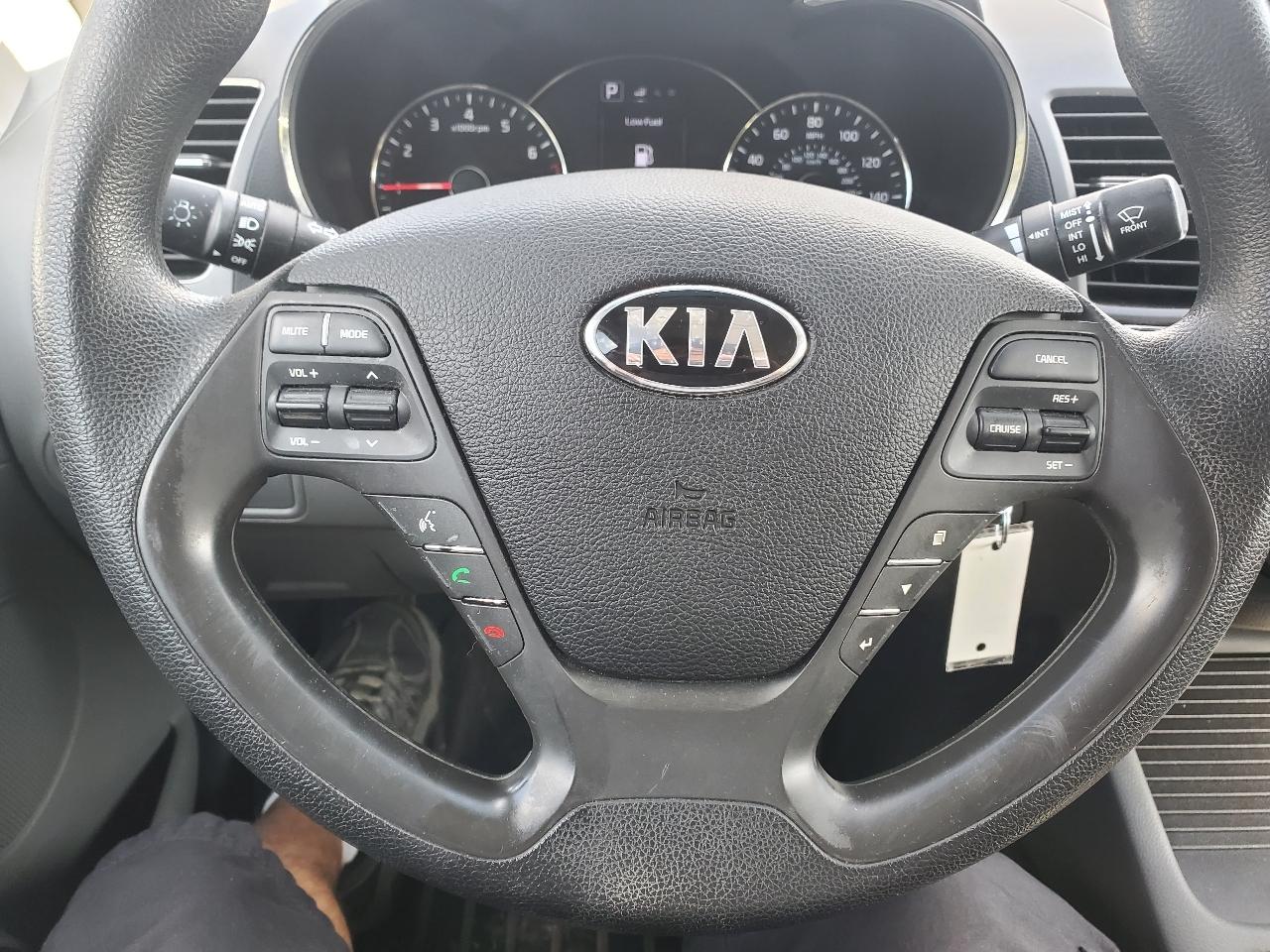 Kia Forte LX 4D Sedan 2017