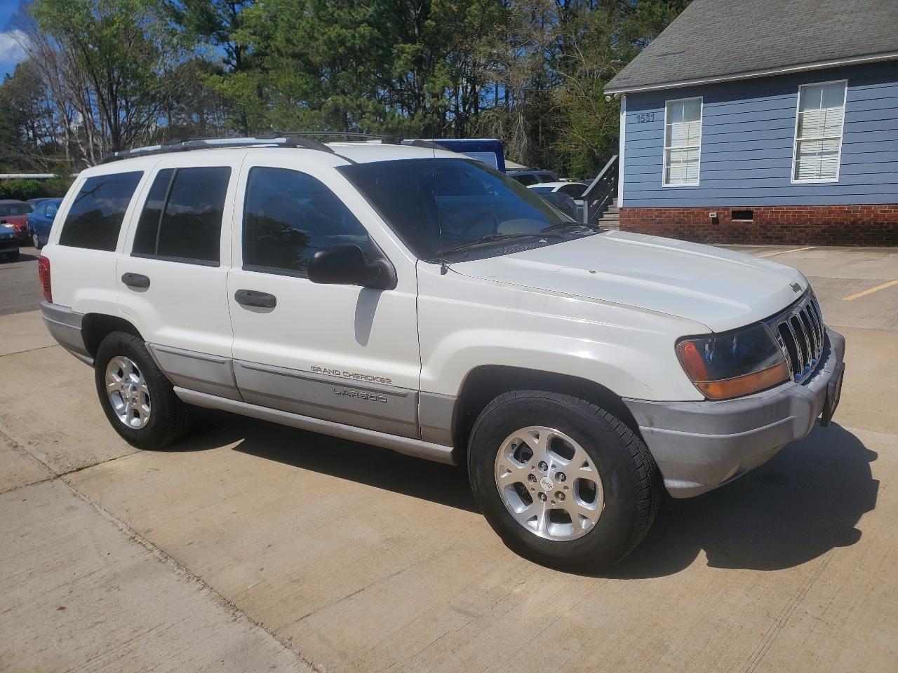 Jeep Grand Cherokee Laredo 2WD 2000