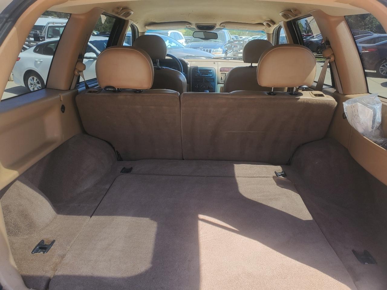 Jeep Grand Cherokee Laredo 2WD 2000