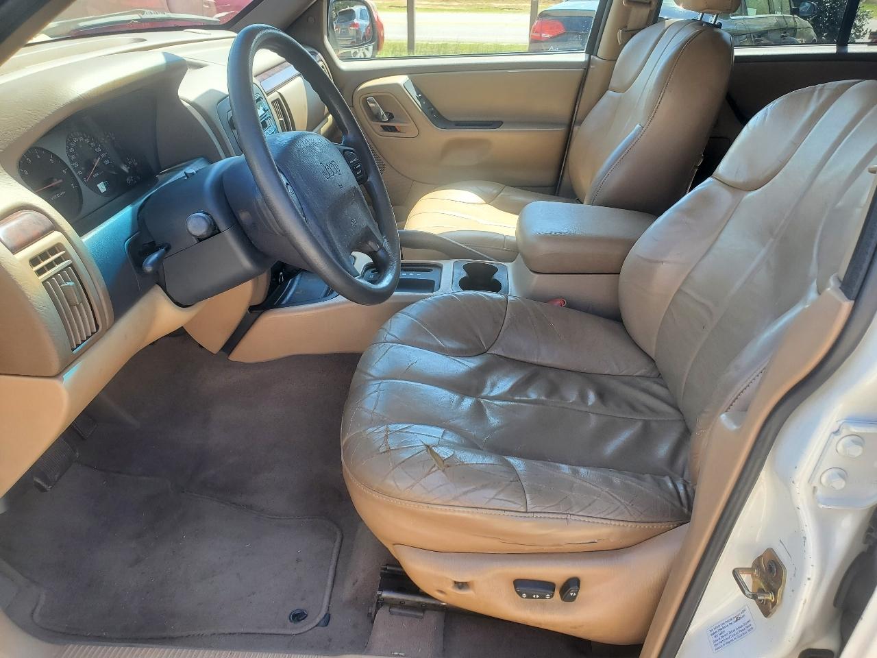 Jeep Grand Cherokee Laredo 2WD 2000