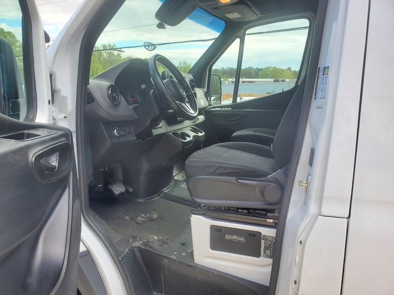 Mercedes-Benz Sprinter 1500 144-in. WB 2022