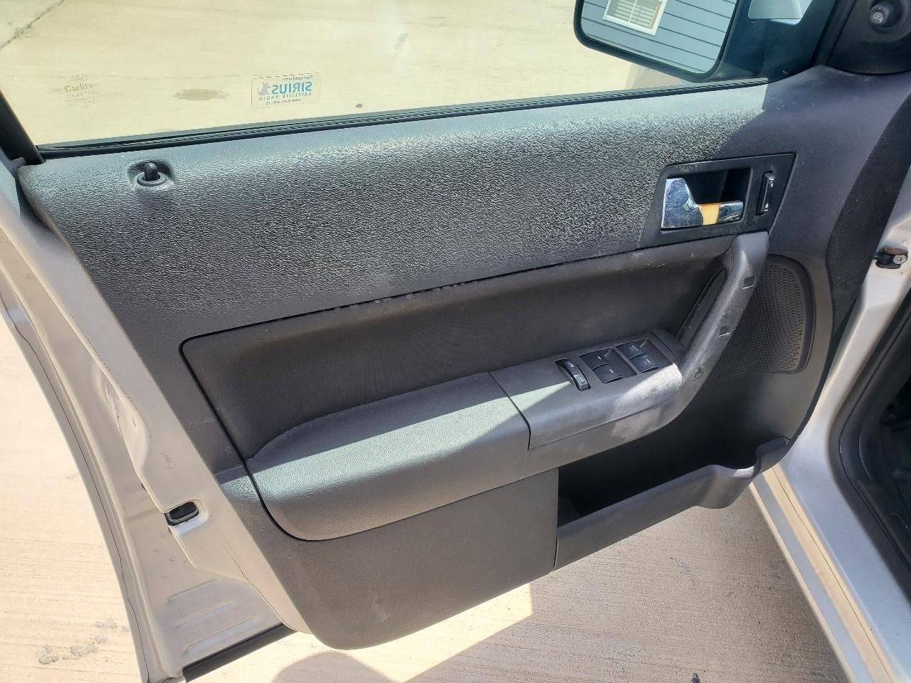 Ford Focus SES Sedan 2009