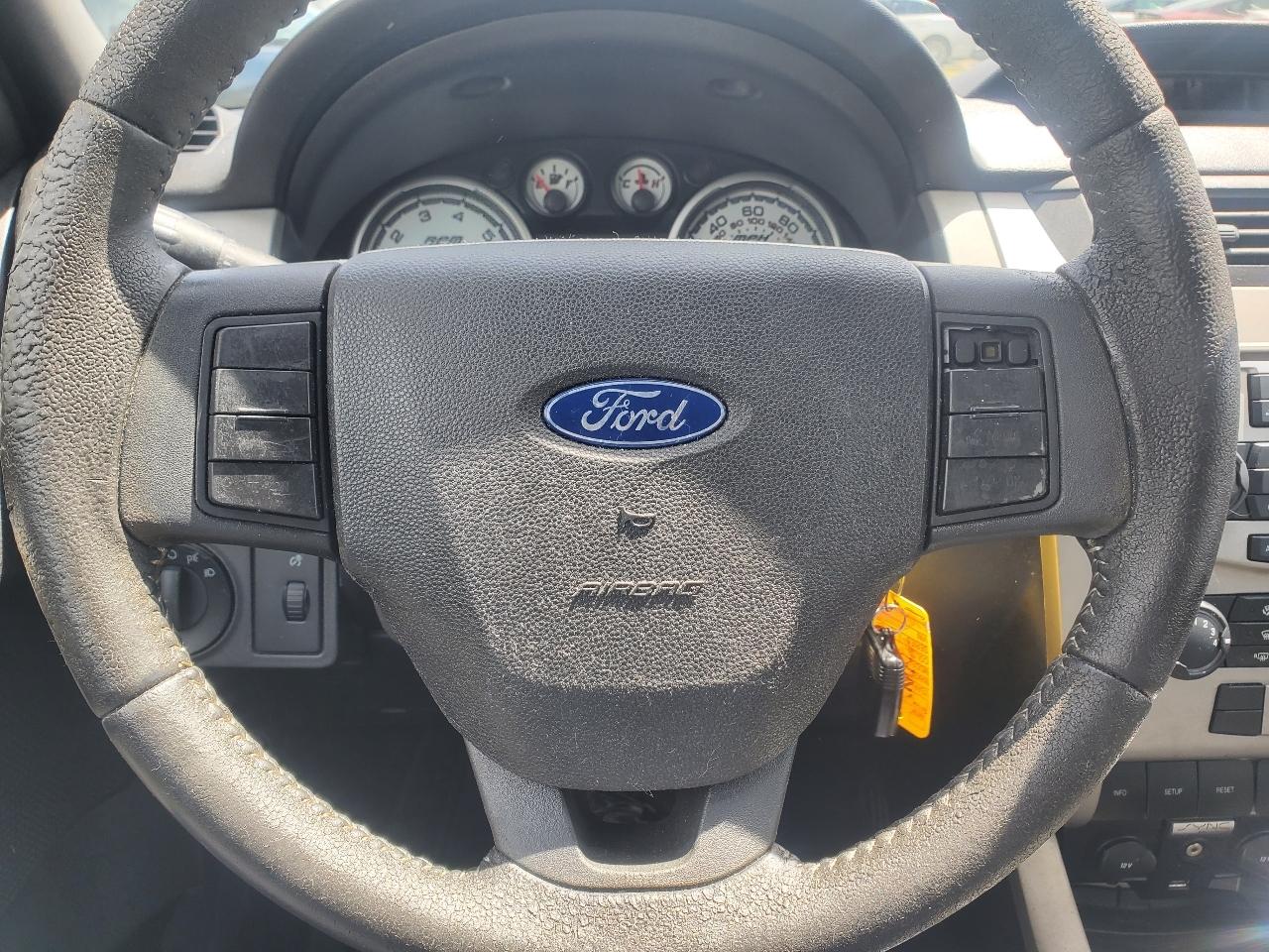 Ford Focus SES Sedan 2009