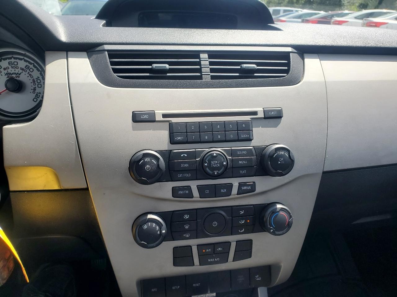 Ford Focus SES Sedan 2009