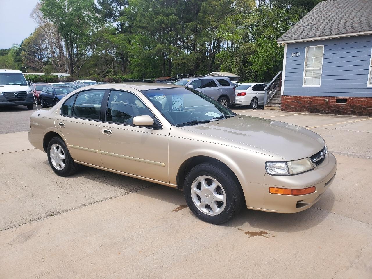 Nissan Maxima GLE 1998