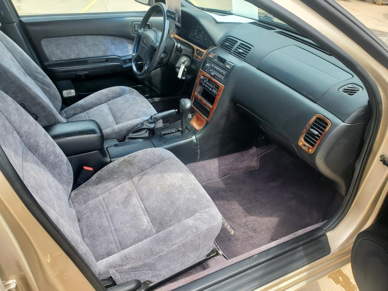 Nissan Maxima GLE 1998