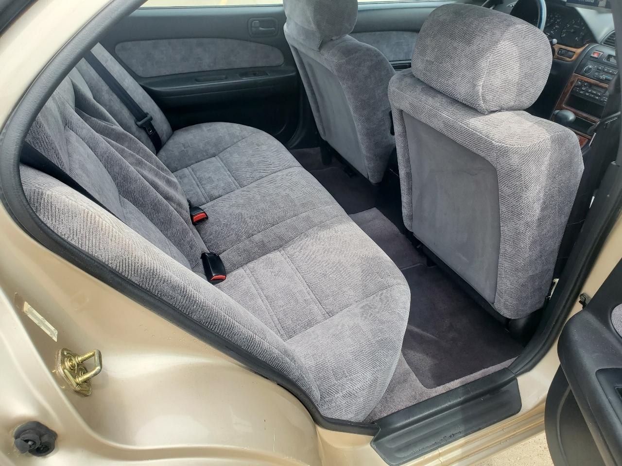 Nissan Maxima GLE 1998