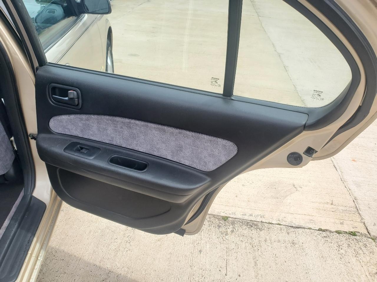 Nissan Maxima GLE 1998