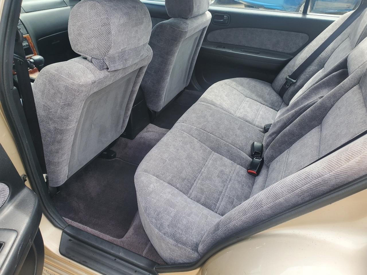 Nissan Maxima GLE 1998