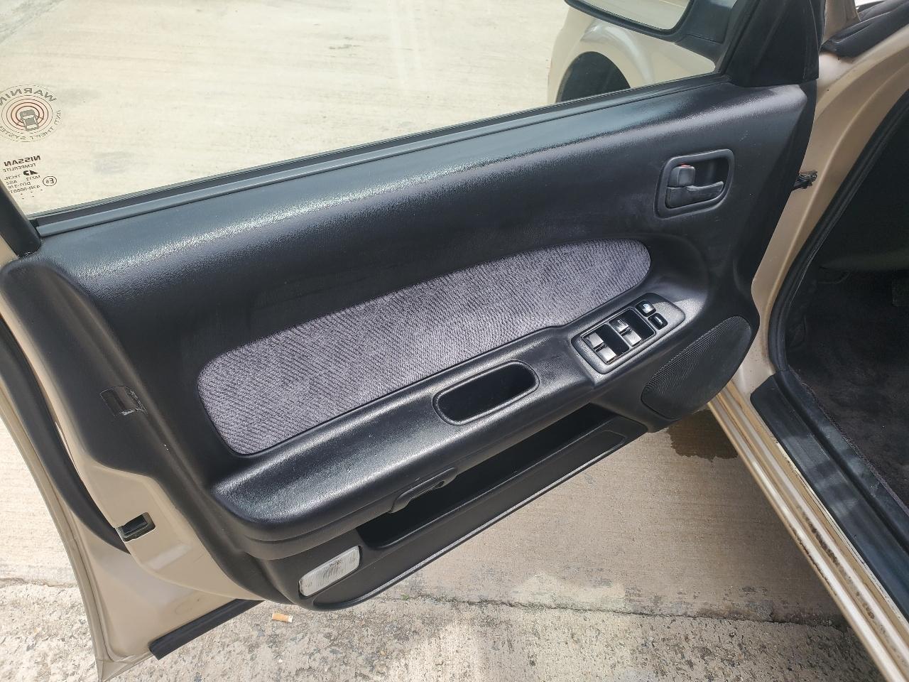 Nissan Maxima GLE 1998