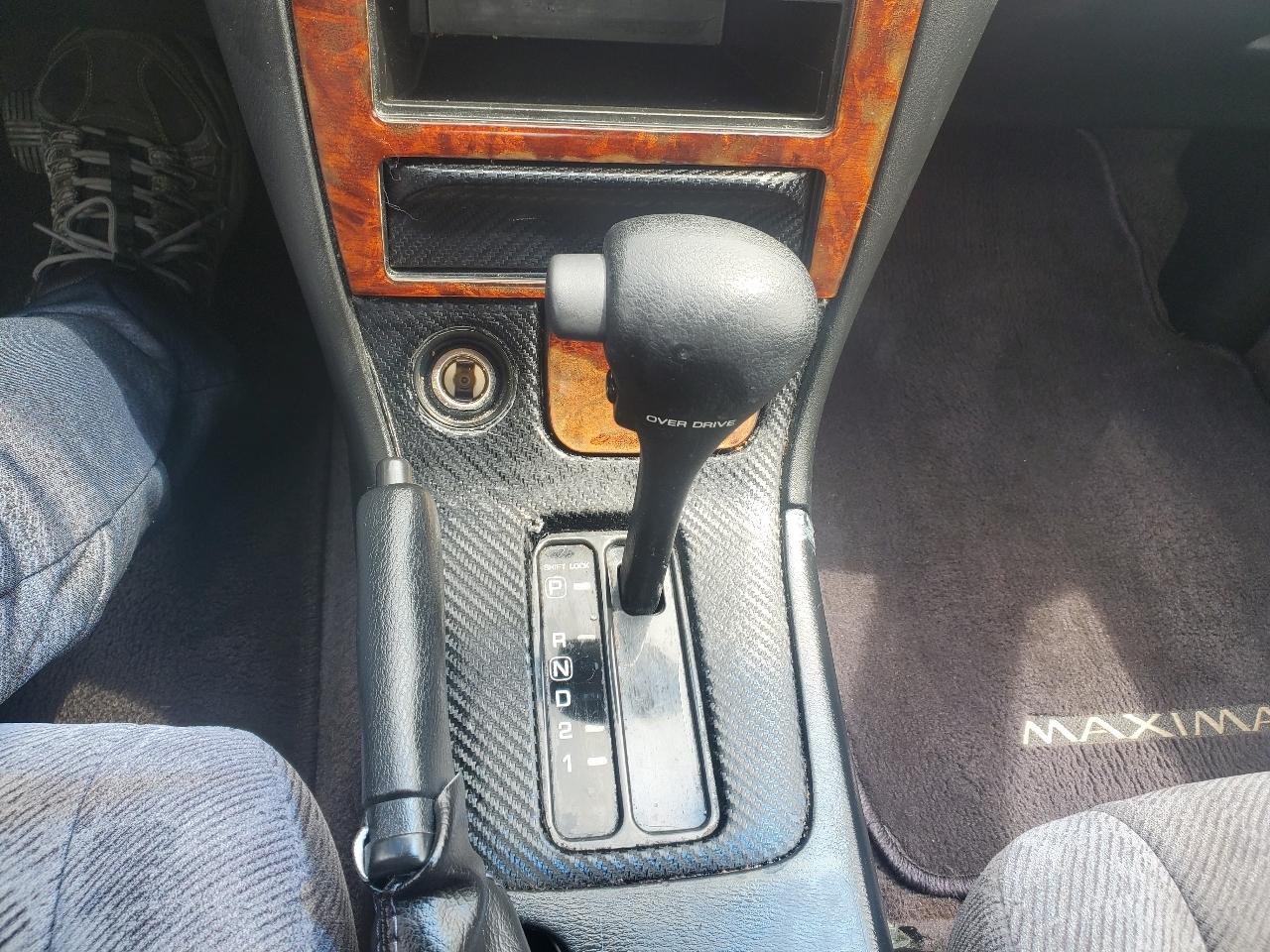Nissan Maxima GLE 1998
