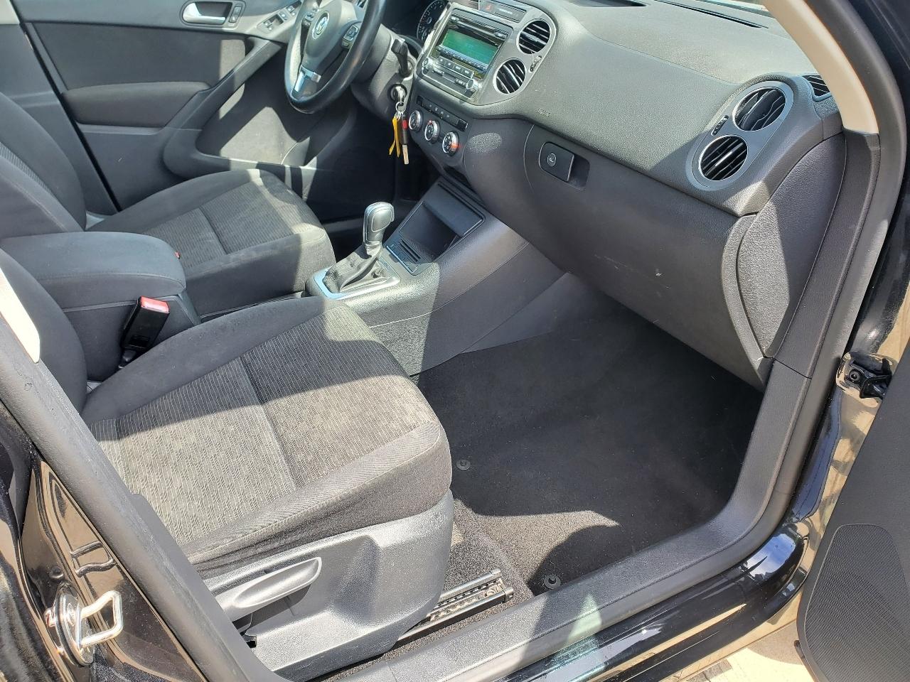 Volkswagen Tiguan 2.0T S FWD 2014