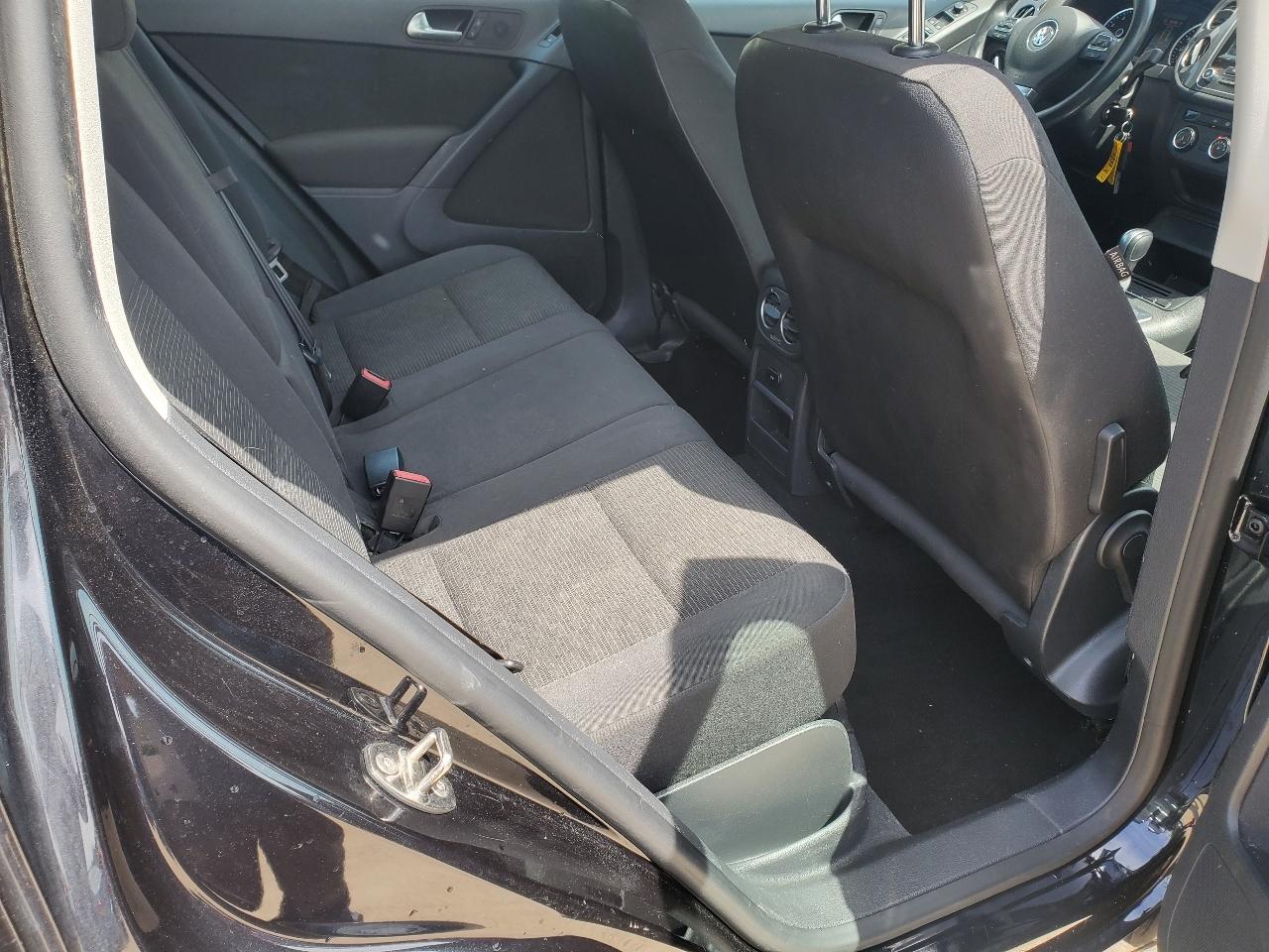 Volkswagen Tiguan 2.0T S FWD 2014