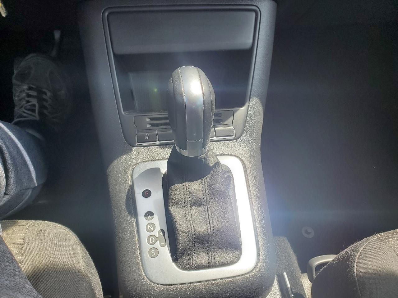 Volkswagen Tiguan 2.0T S FWD 2014