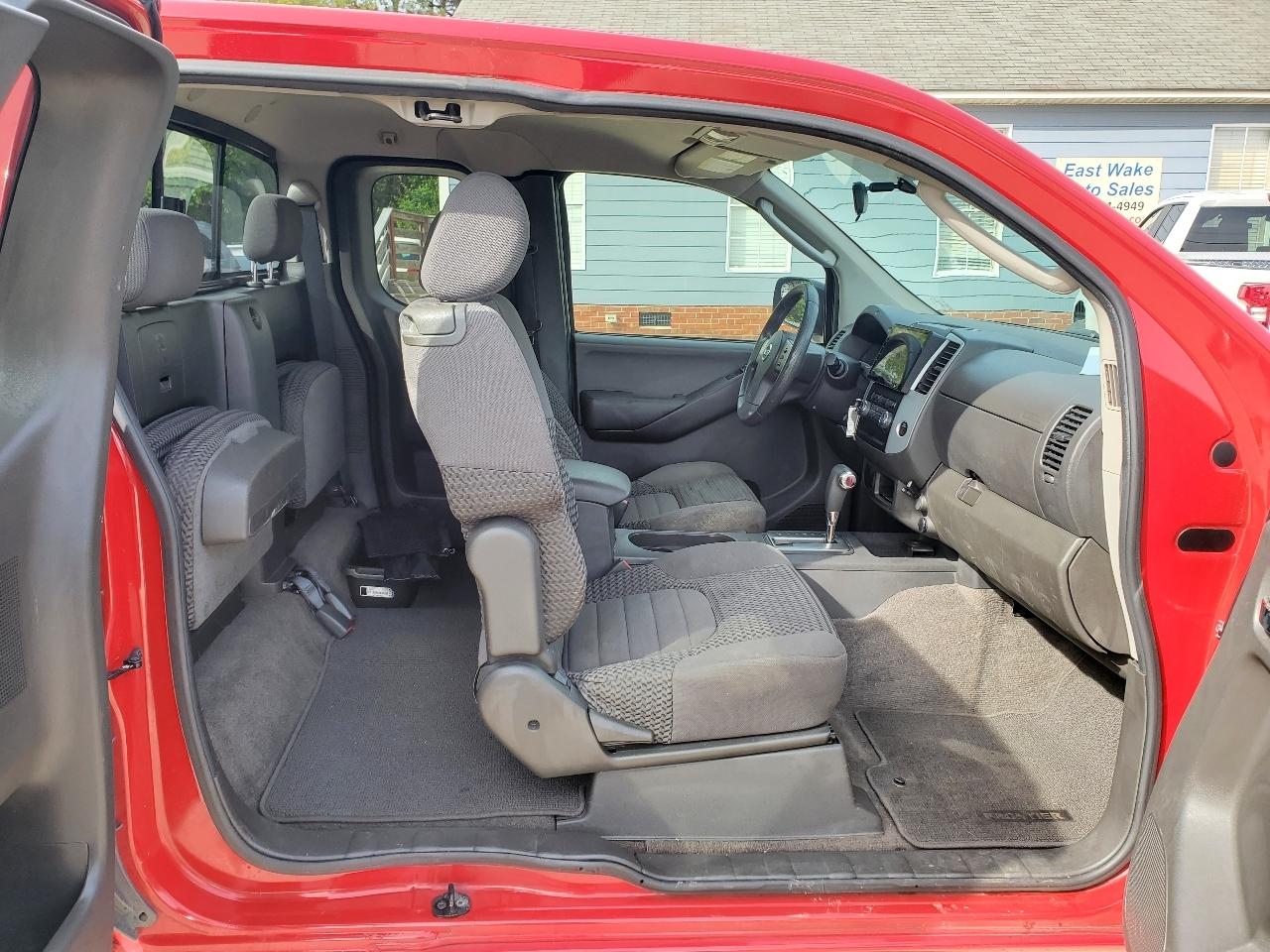 Nissan Frontier SE King Cab V6 2WD 2009