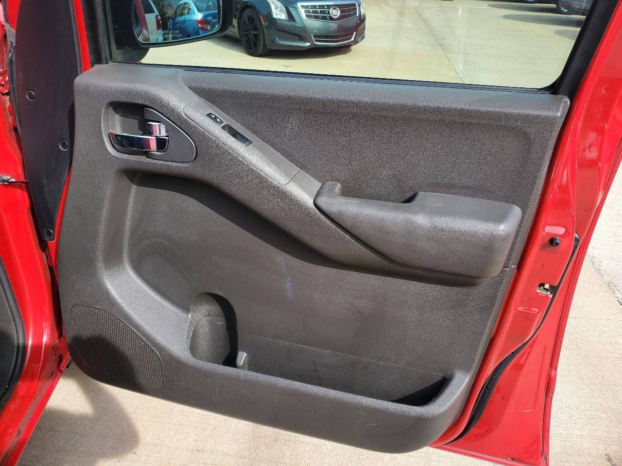 Nissan Frontier SE King Cab V6 2WD 2009