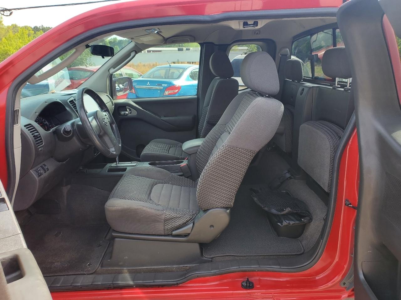 Nissan Frontier SE King Cab V6 2WD 2009