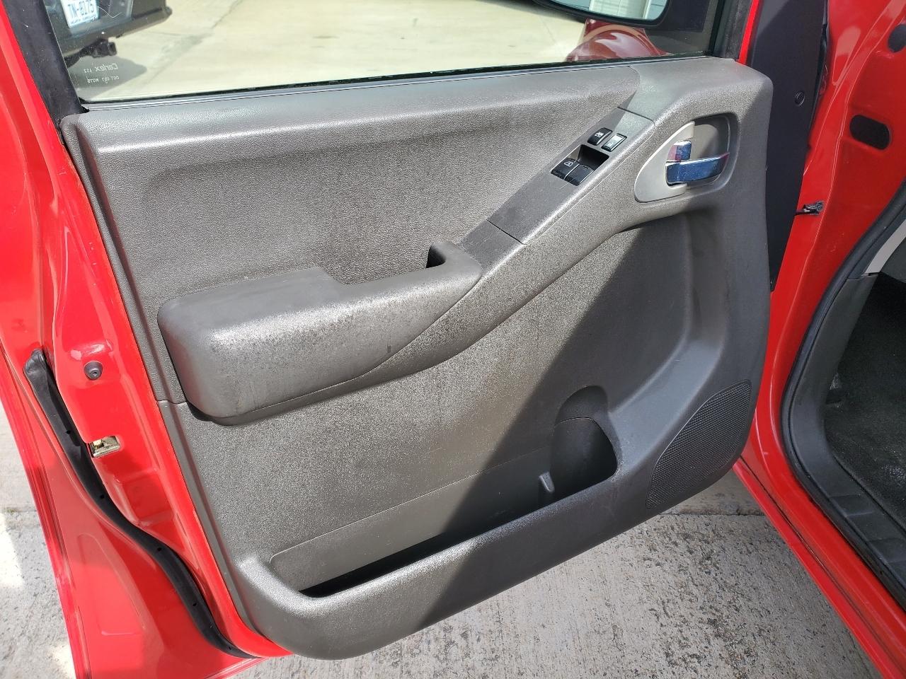 Nissan Frontier SE King Cab V6 2WD 2009