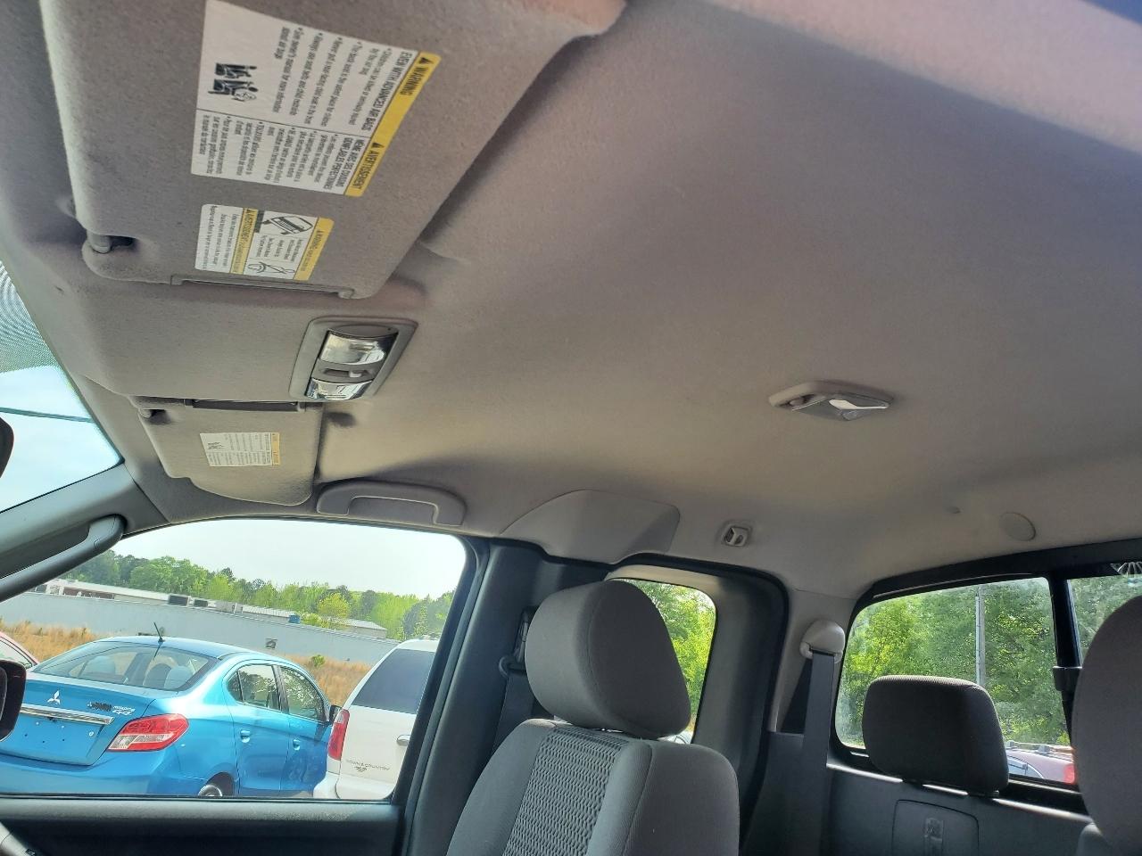 Nissan Frontier SE King Cab V6 2WD 2009