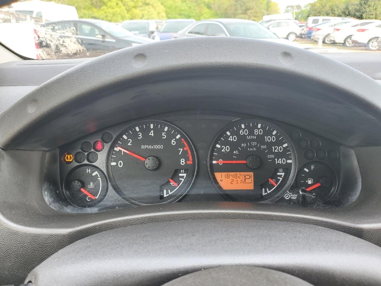 Nissan Frontier SE King Cab V6 2WD 2009