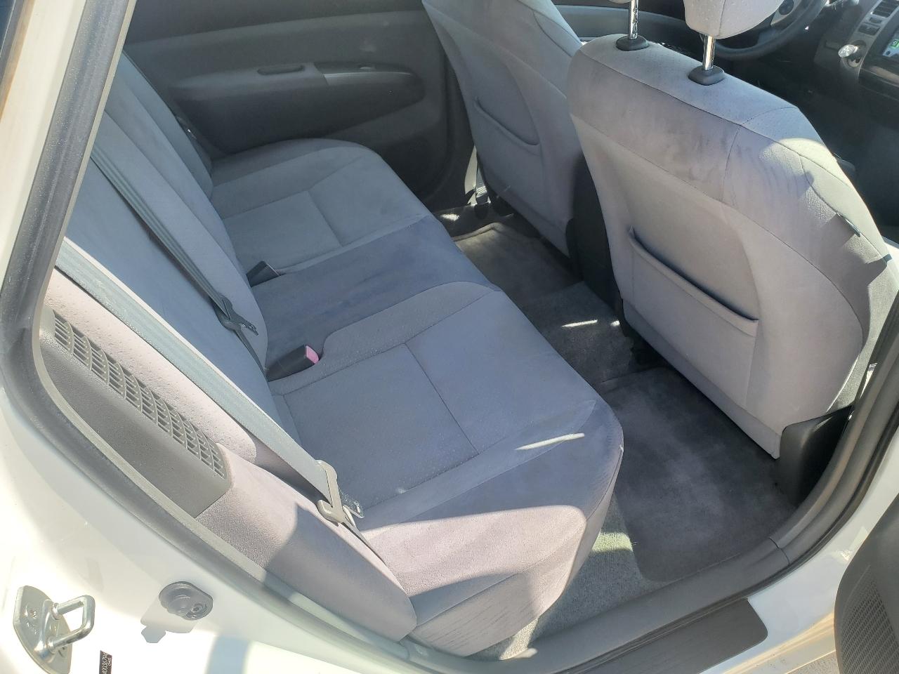 Toyota Prius 4-Door Liftback 2004