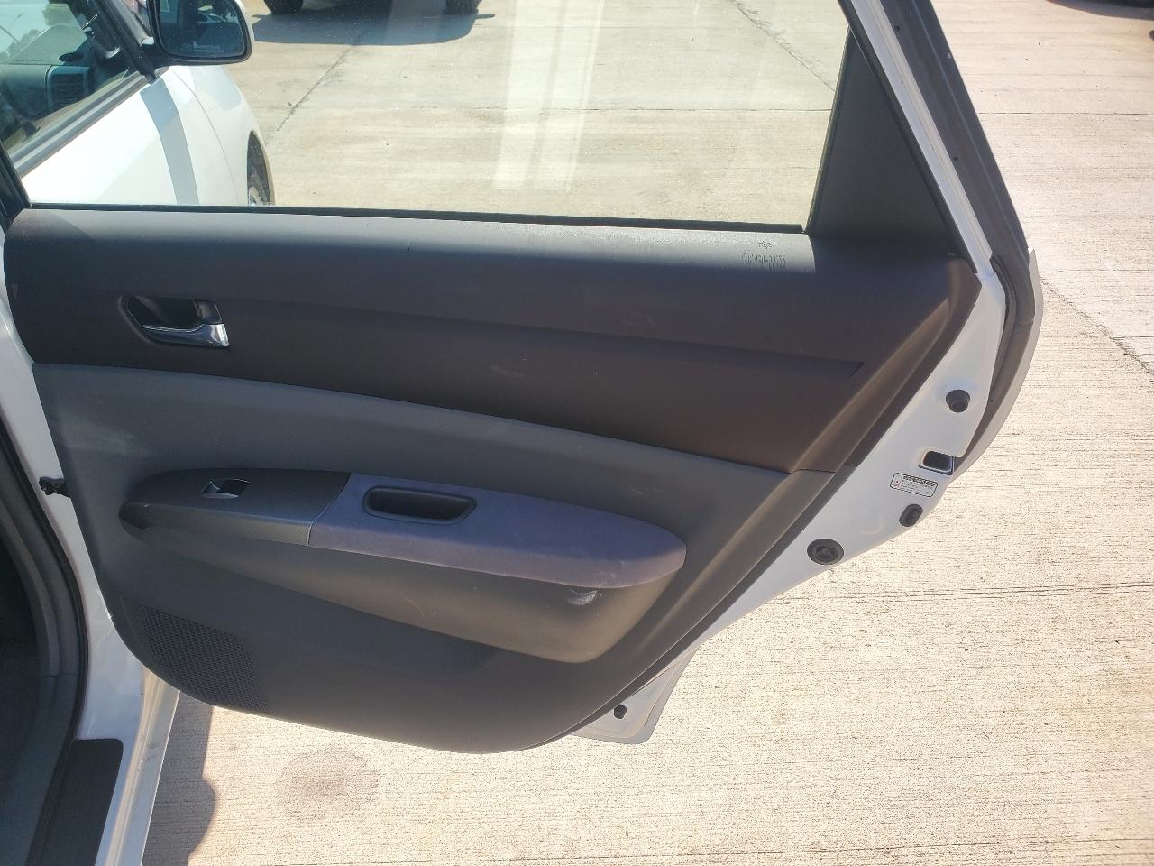 Toyota Prius 4-Door Liftback 2004