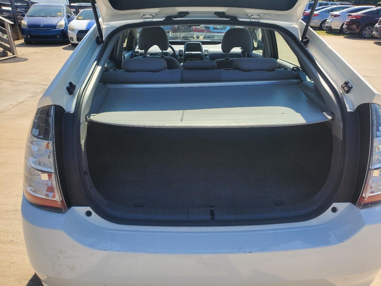 Toyota Prius 4-Door Liftback 2004