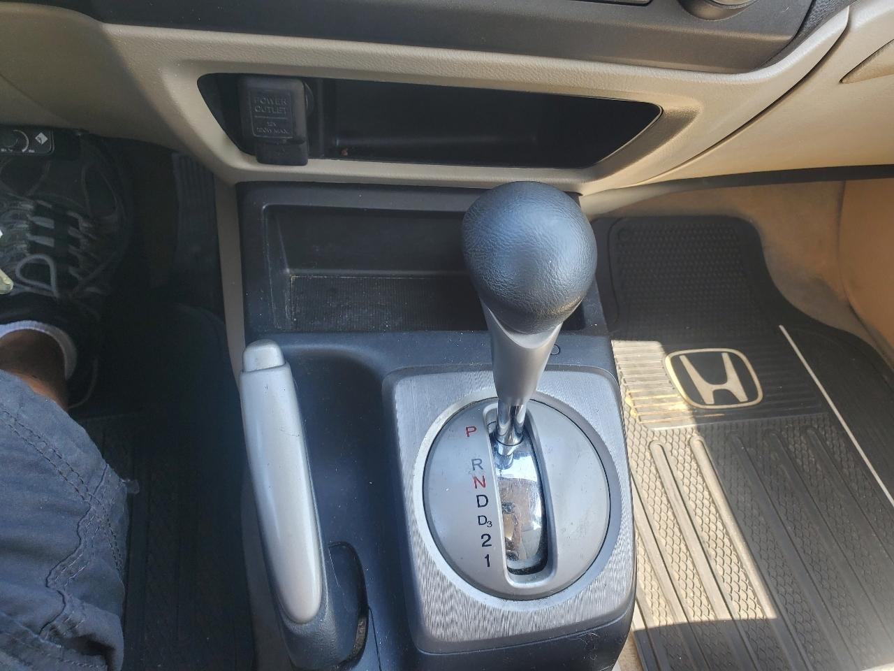 Honda Civic LX Sedan AT 2010