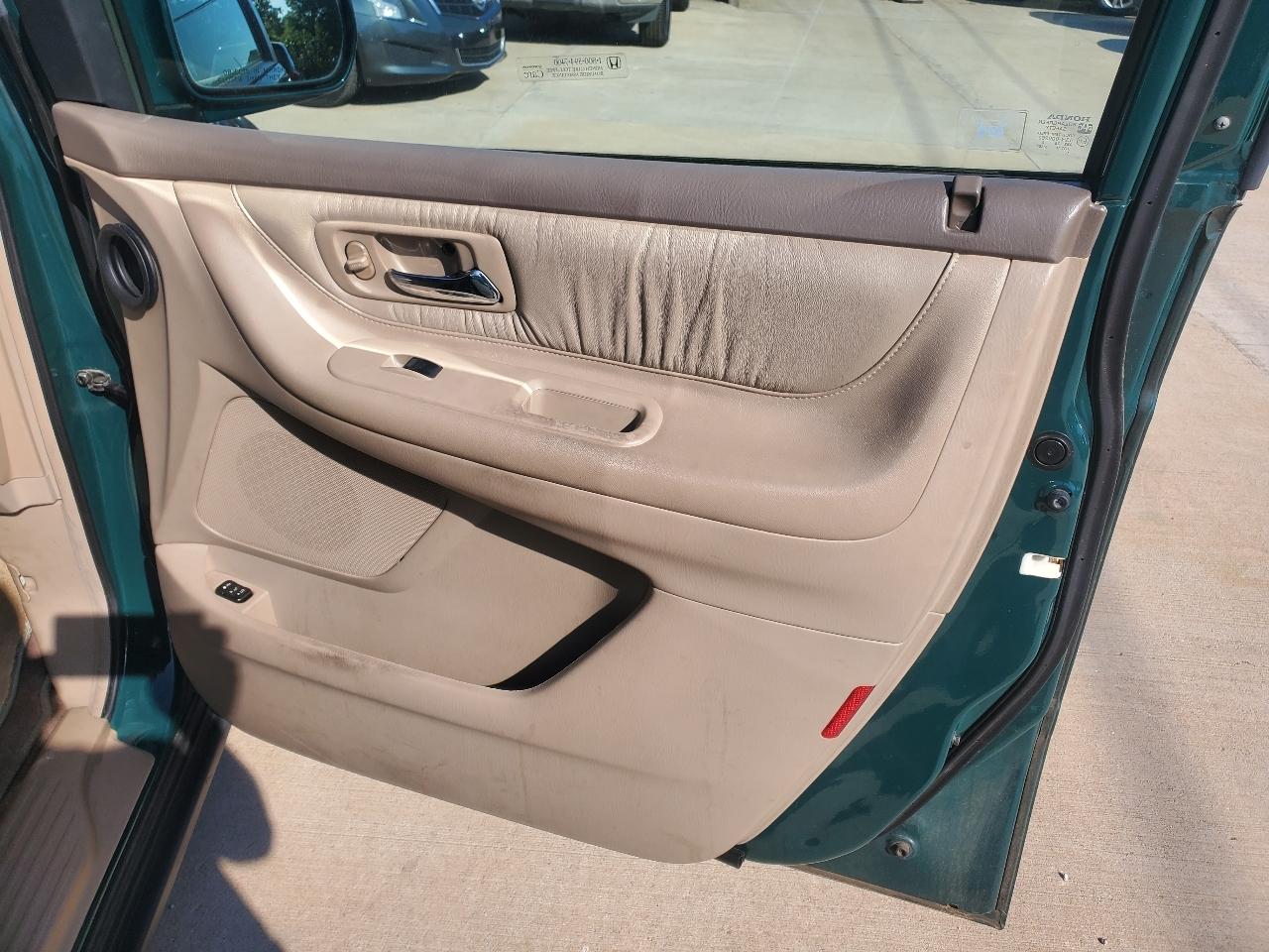 Honda Odyssey EX w/ Leather 2003