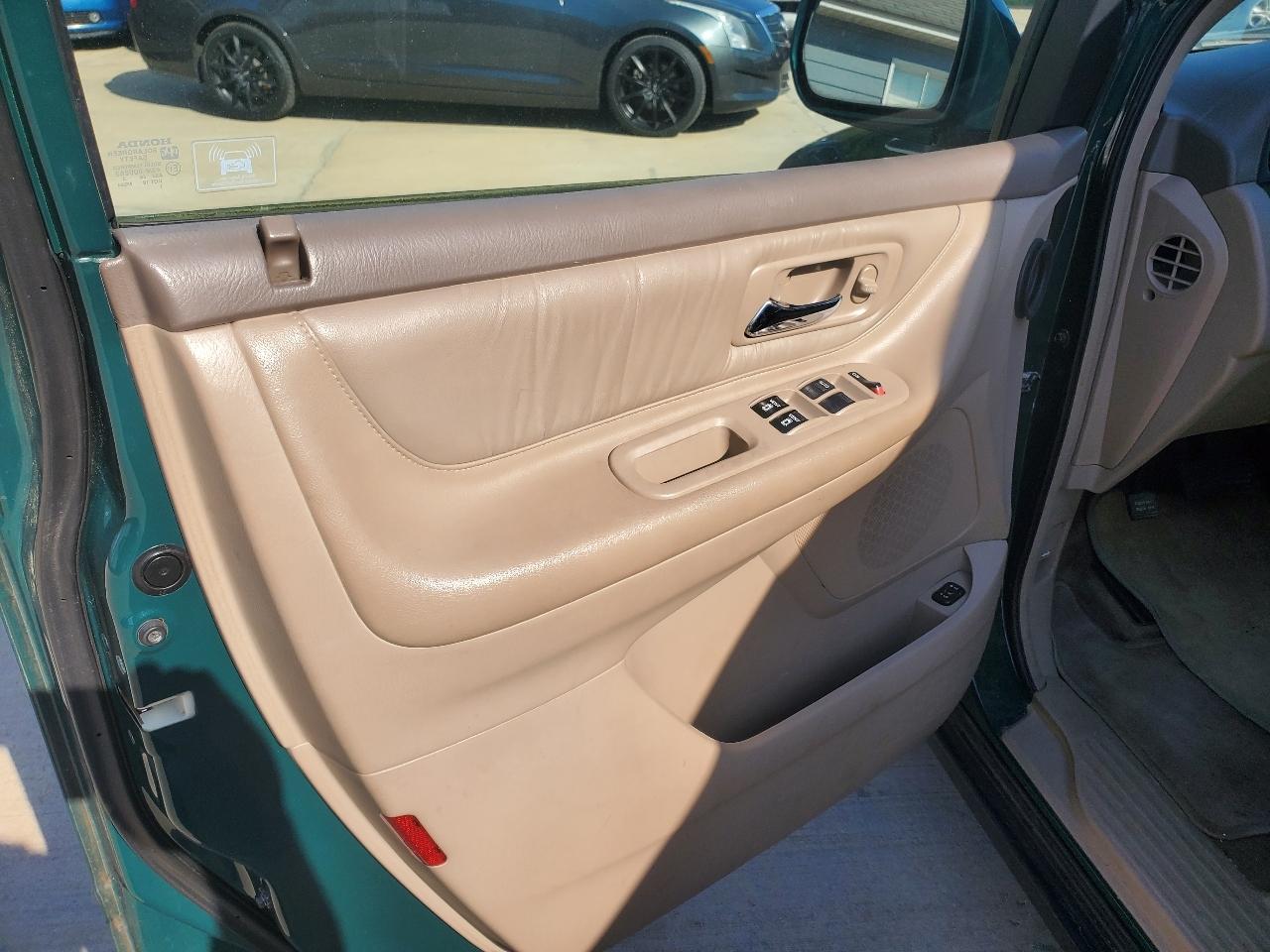 Honda Odyssey EX w/ Leather 2003
