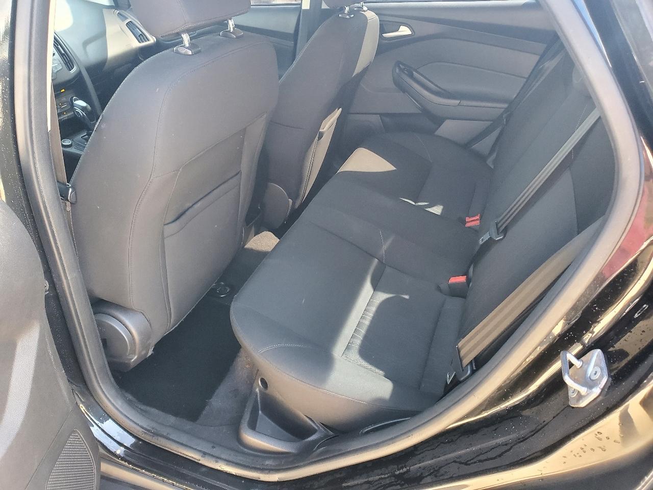 Ford Focus SE Sedan 2015